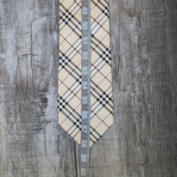 Burberry London Classic Plaid Mens Tie - Picture 10 of 10